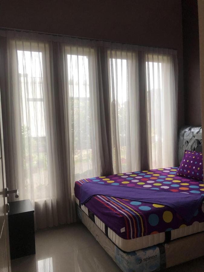 Villa Kusuma Hill A8 Бату Екстериор снимка