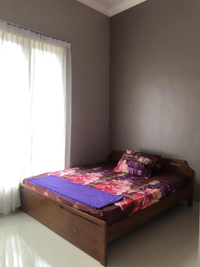 Villa Kusuma Hill A8 Бату Екстериор снимка