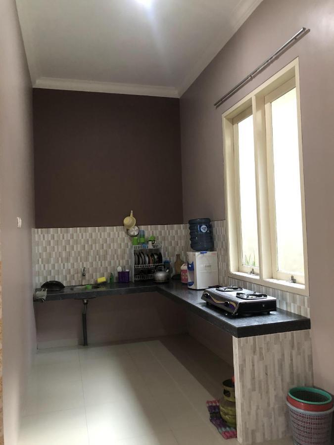 Villa Kusuma Hill A8 Бату Екстериор снимка